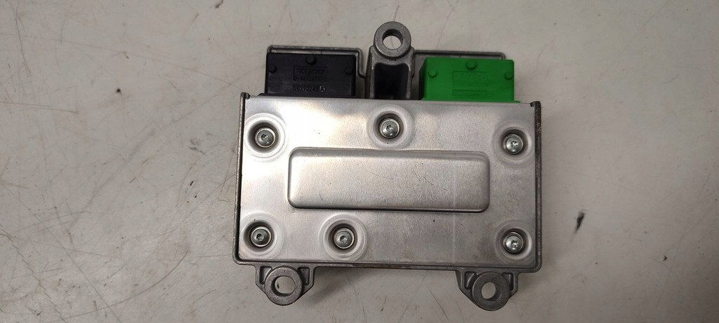 фото №7, Приборная панель консоль ремни opel zafira b 1,8