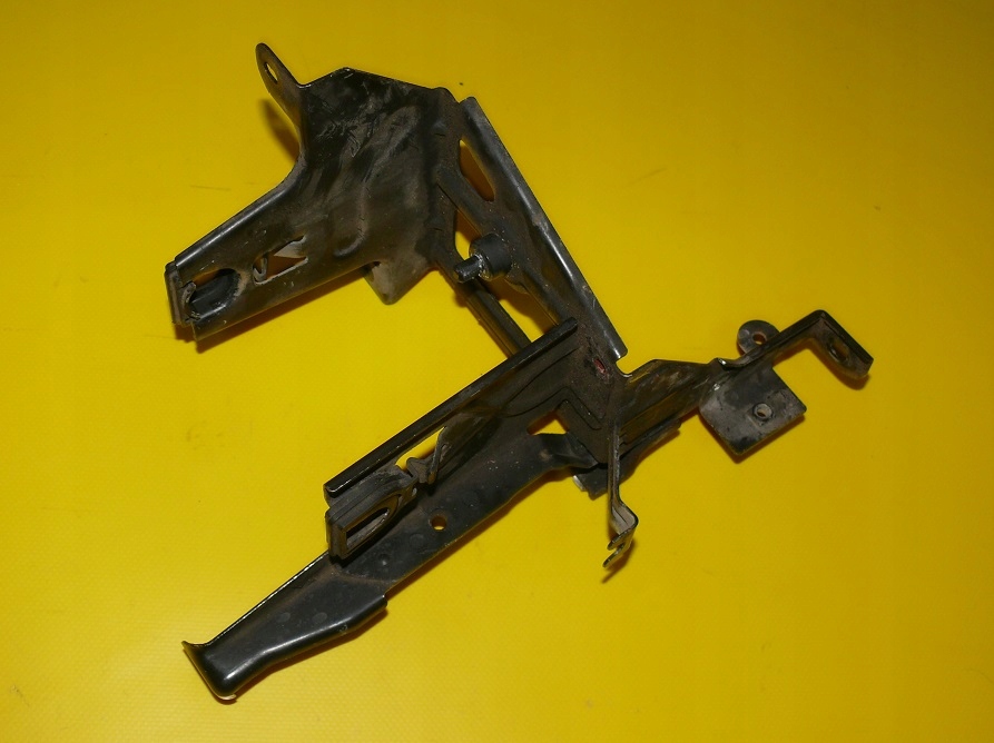 фото №1, Кронштейн кронштейн насоса abs audi s6 a6 c5 4.2 lift