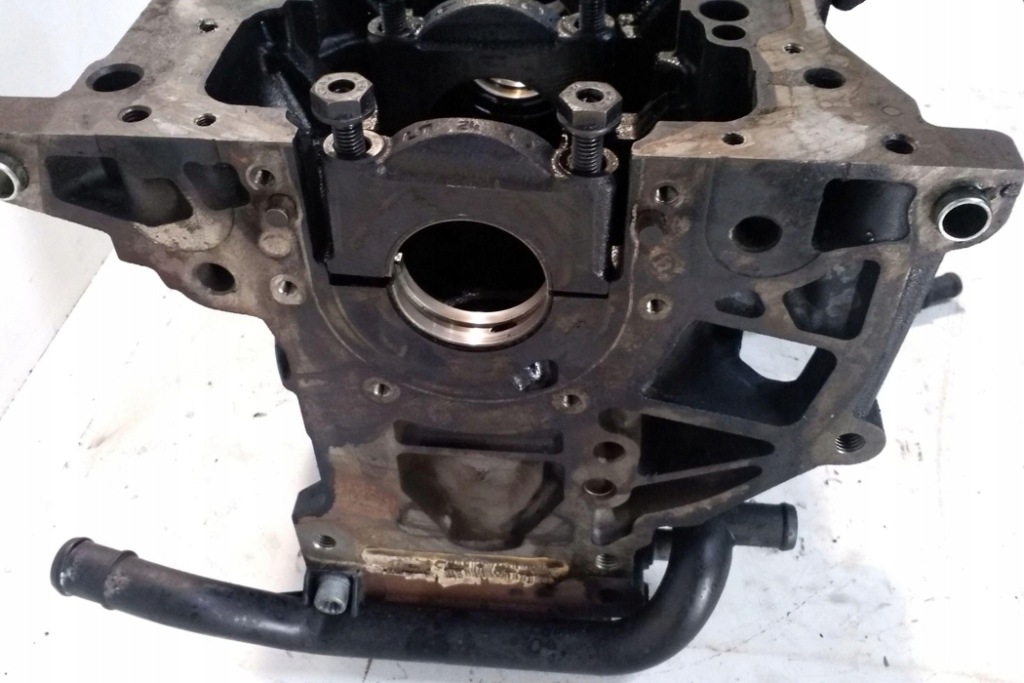 фото №10, Блок двигуна vw tiguan 5n_ 03l103021b 1.97l дизель 103kw 2009