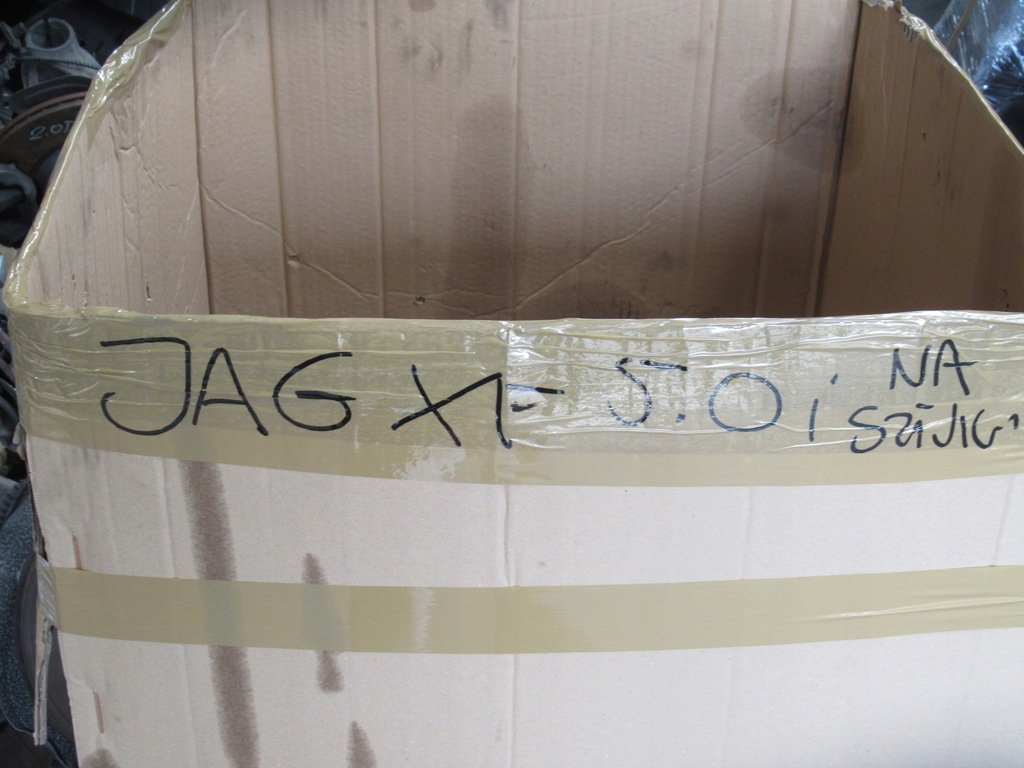 фото №4, Jaguar xf x250 бак підсилювача 6g913r700ab