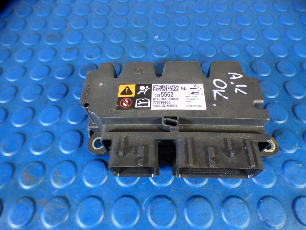 фото №1, Датчик подушка безопасности 13595562 100%ok исправный opel astra k v