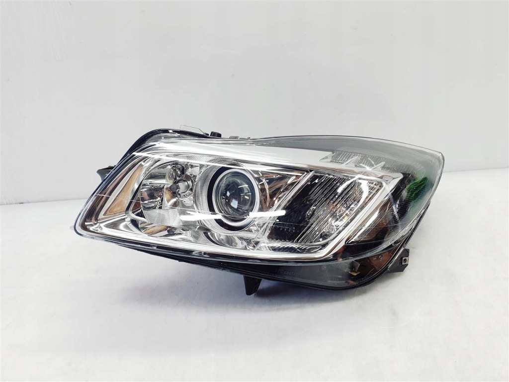 Купити Opel insignia a 08-13r ліва фара перед ксенон led ory європа  !!!
