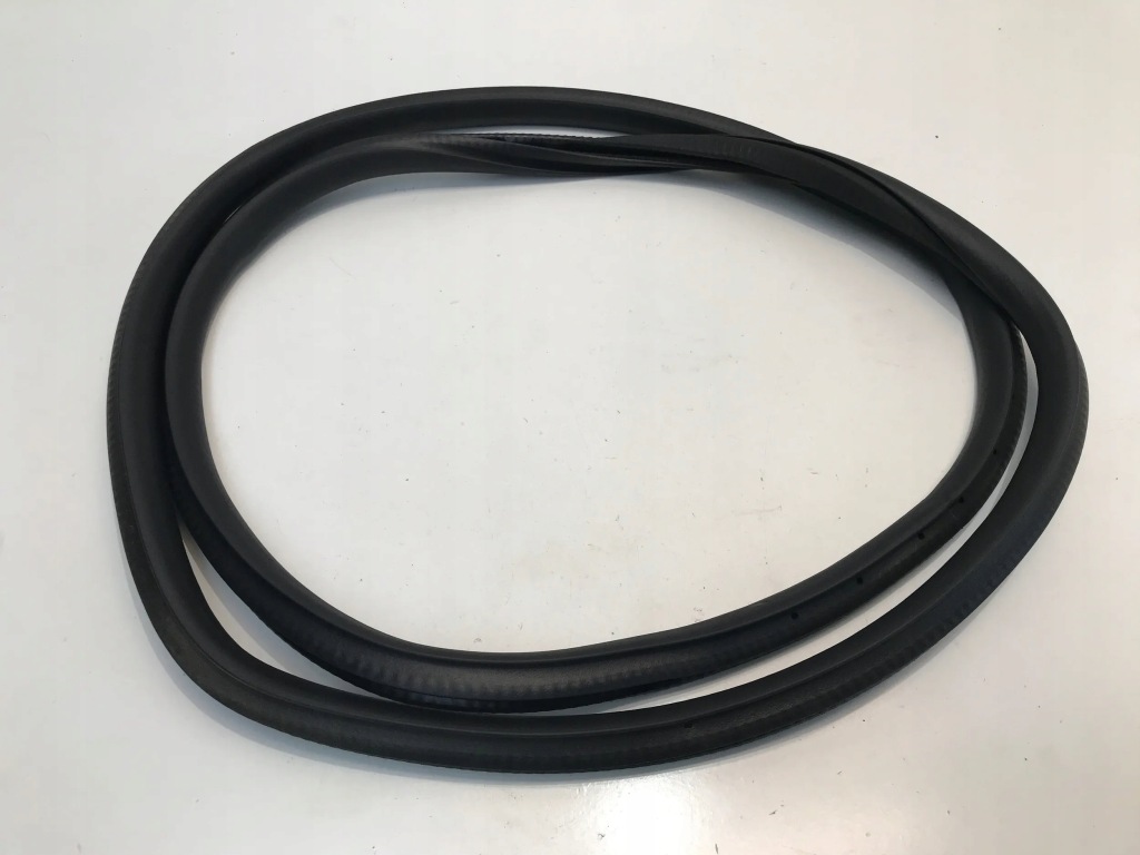 фото №1, Mercedes gla h247 2022 прокладка дверь задняя задняя