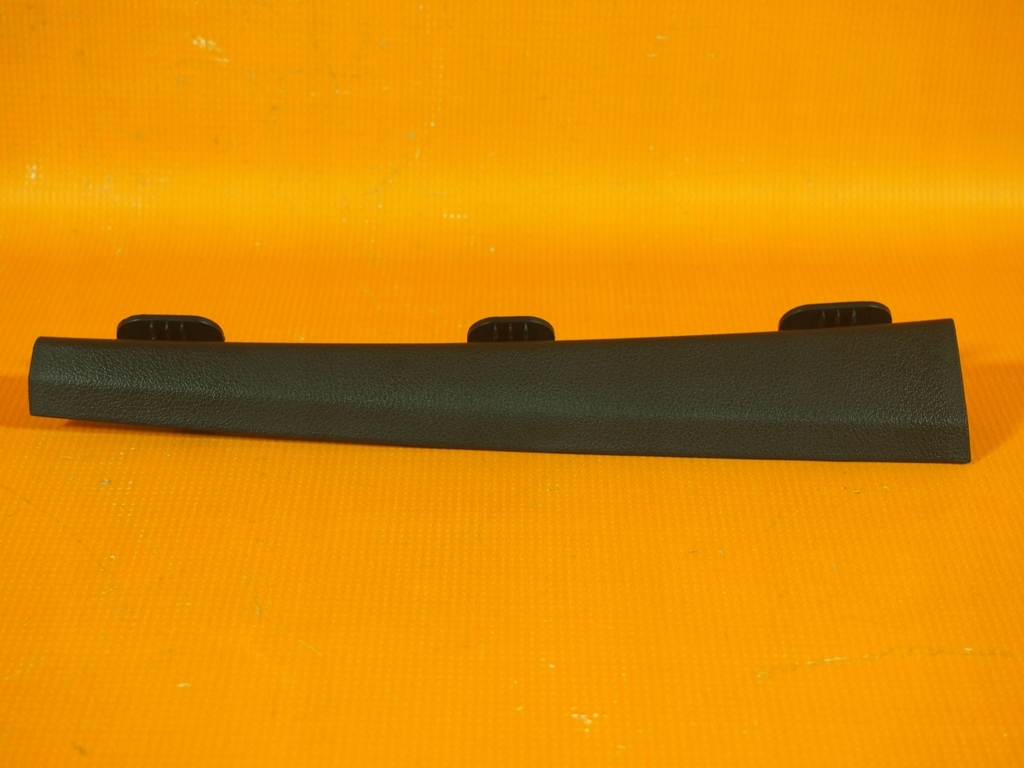 фото №1, Audi q5 8r обшивка стойка перед левая 8r0868203