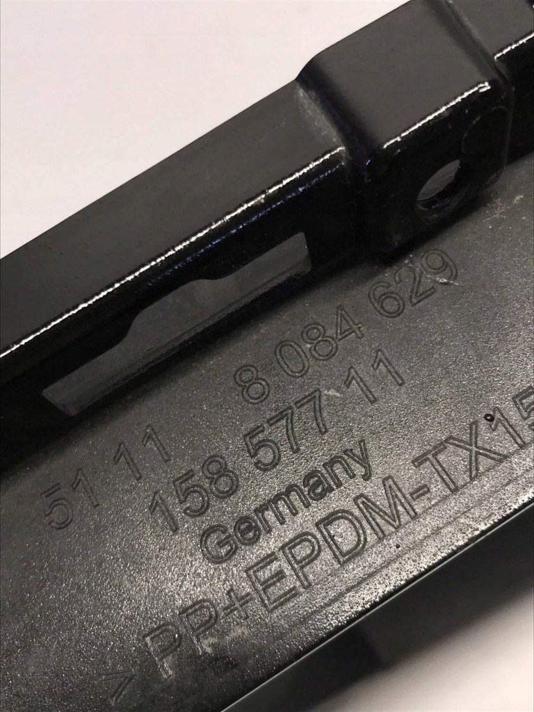 фото №11, Bmw 5 g60 g61 m-pakiet 2023- решётка бампера средняя 8084629