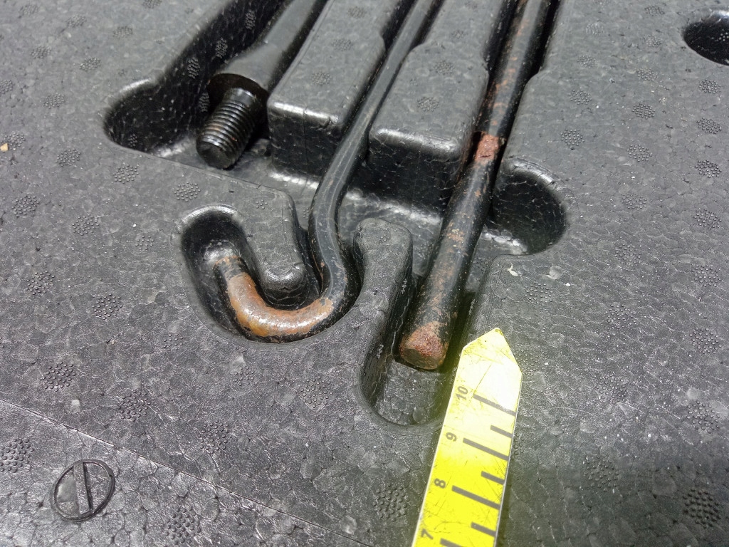 фото №6, Nissan primera p12 liftback вкладыш багажника набор ремонтный 84975-av300