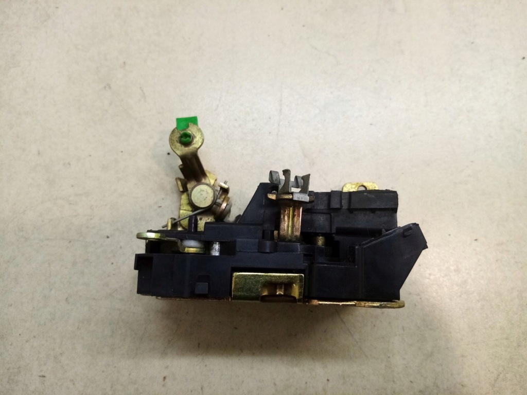 фото №4, Замок дверь правый перед kangoo 1.4