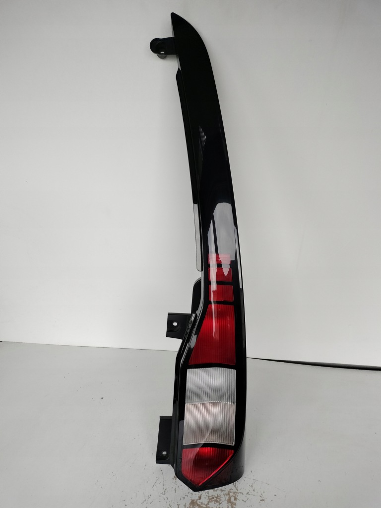 фото №1, Лампа права задня vw caddy 2k7 20-