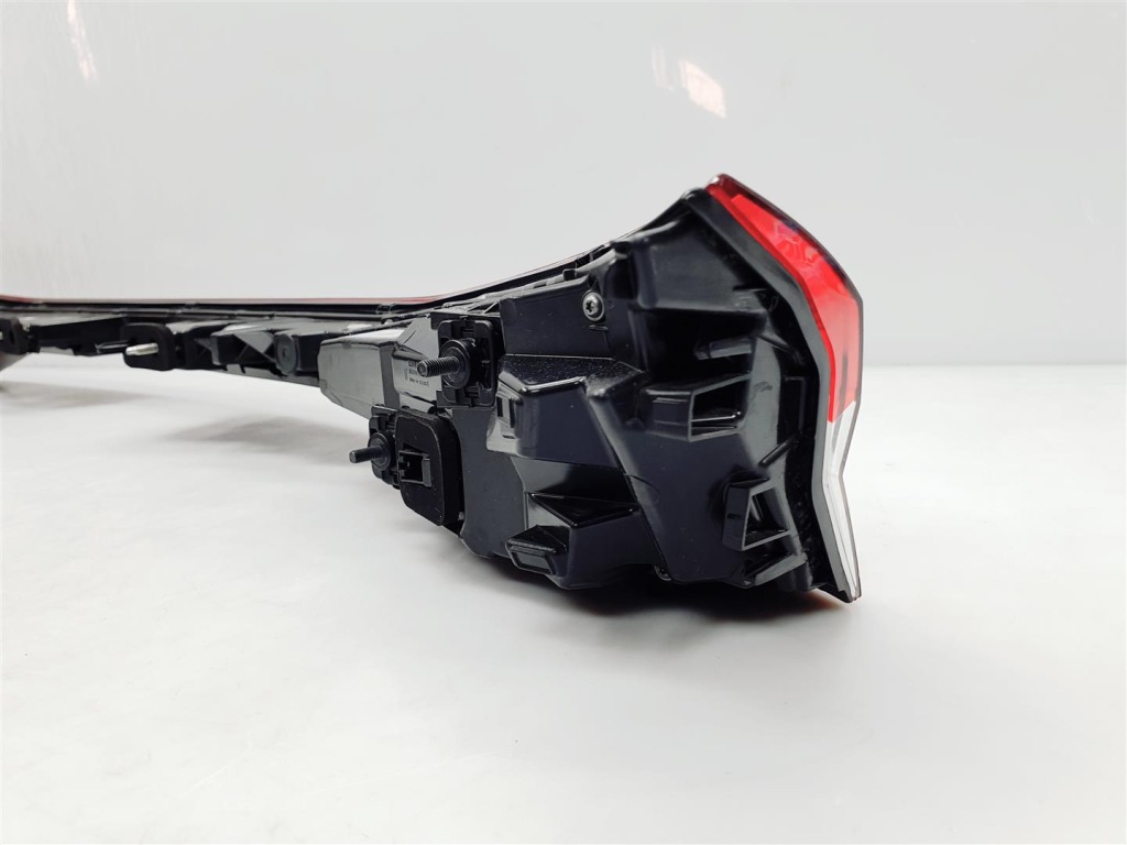 фото №11, Audi q4 e-tron 89a 21r+ накладка лампа задня led ory eu !