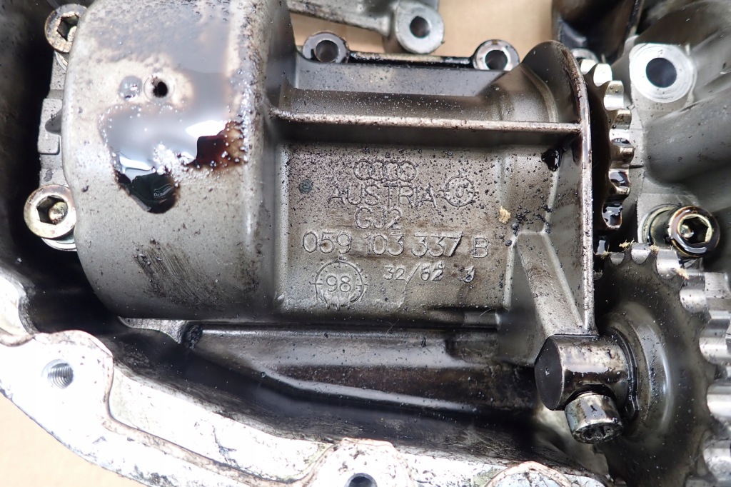 Audi a6 c5 2.5 tdi основа картера масляний насос Зі Шроту