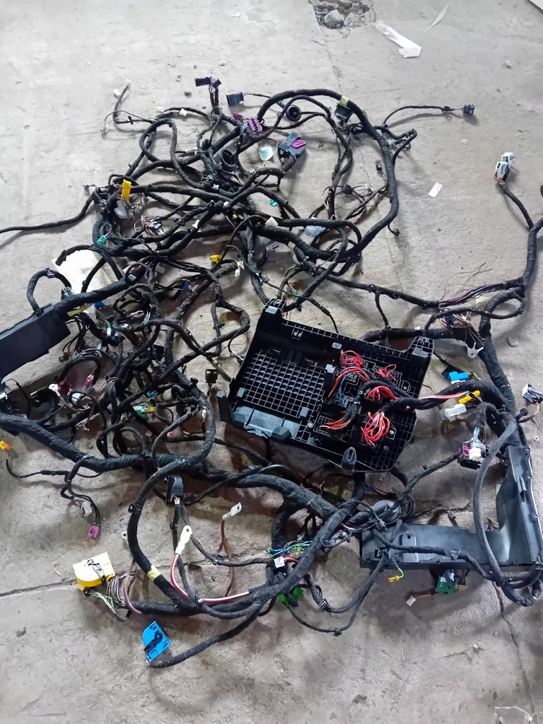 фото №1, Mercedes w177 джгут електропроводка салону