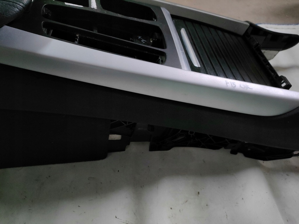 фото №9, Bmw x5 f15 туннель подлокотник uk