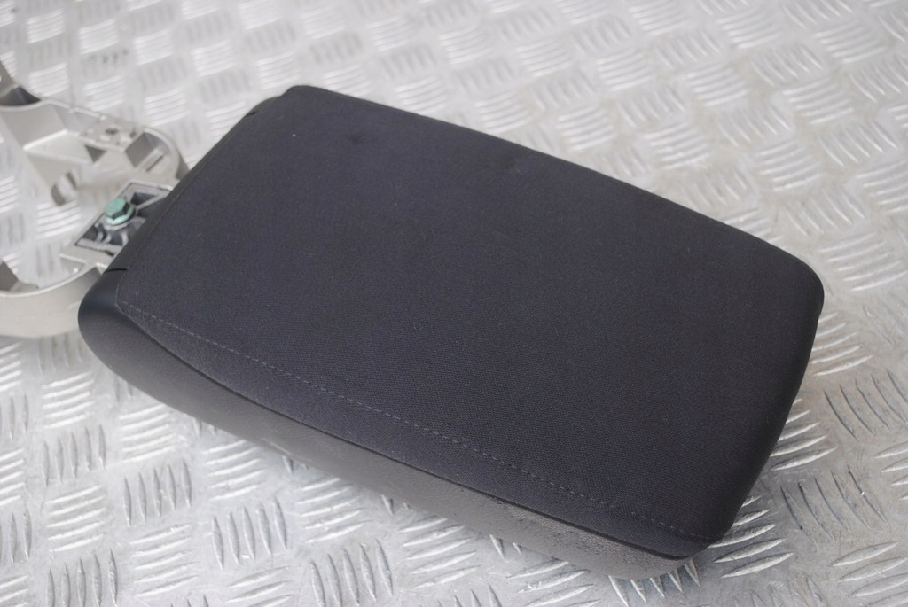 фото №7, Підлокітник тканинний soul audi a6 c6