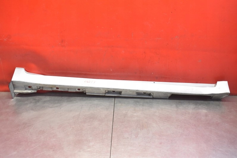 фото №1, Накладка порог правая toyota avensis t27 sedan