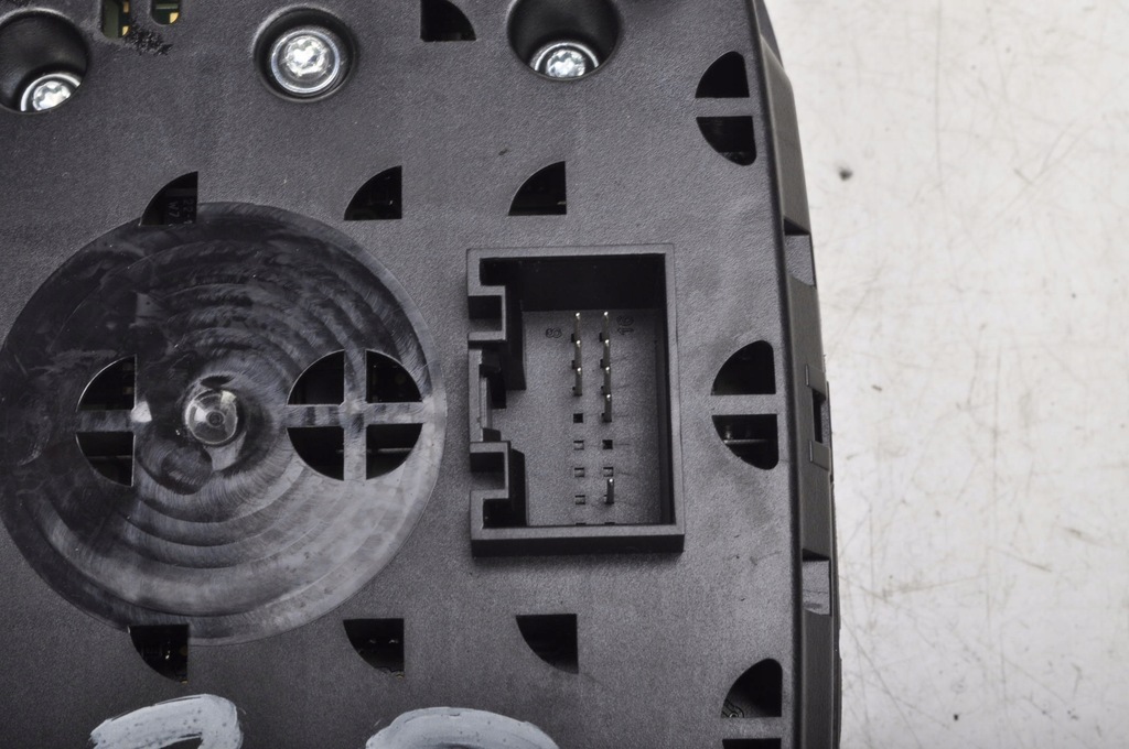 фото №7, Audi a4 b8 панель перемикачів 8t0919606