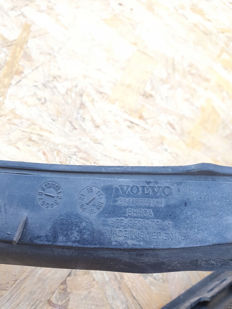 фото №12, Volvo xc40 молдинг скло лобове права ліва