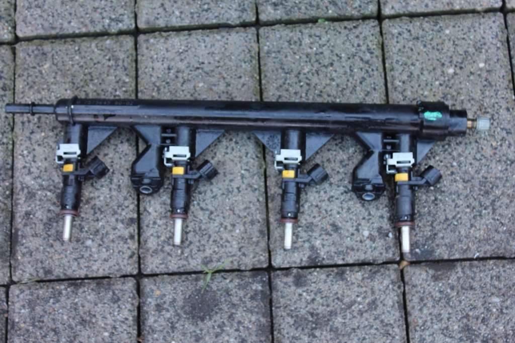 Купить Citroen peugeot wtryskikomplet u757564580 оригинал.