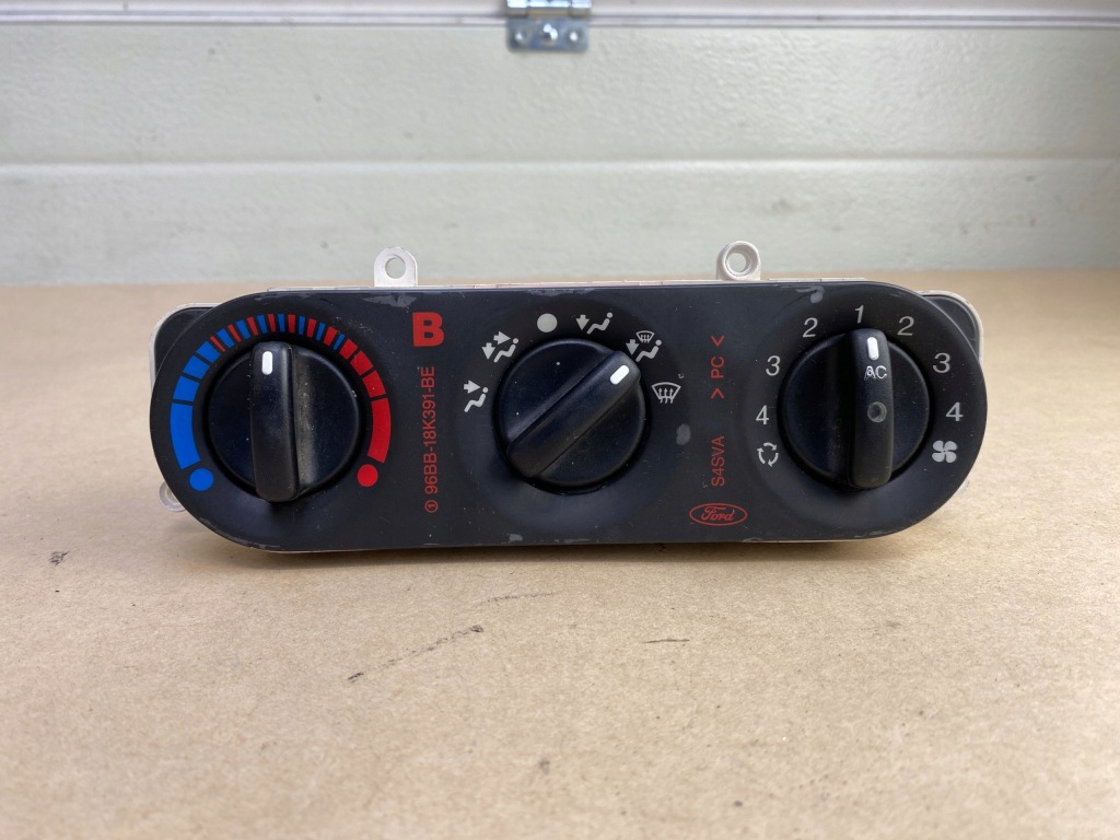 фото №13, Ford mondeo mk2 панель обдув кондиціонера climatronic керування вентиляція