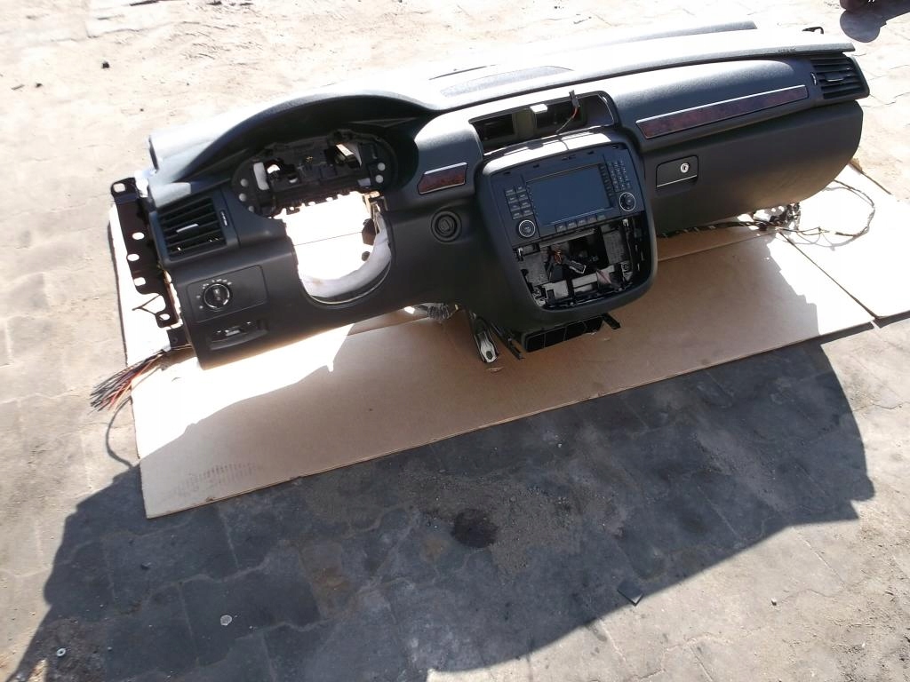 фото №3, Mercedes r w251 251 консоль подушка безопасности подушка