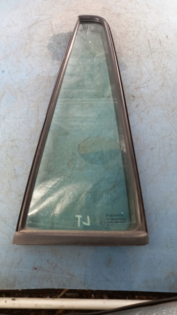 фото №1, Скло кузовна ліва mazda 2 1.4b 06r