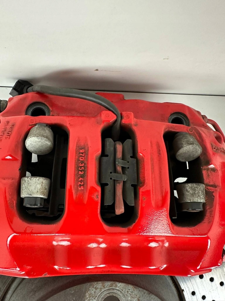 Porsche 911 991.2 3.0 dch 4s 991351424 / 991351423 суппорты тормозные диски brembo с Разборки