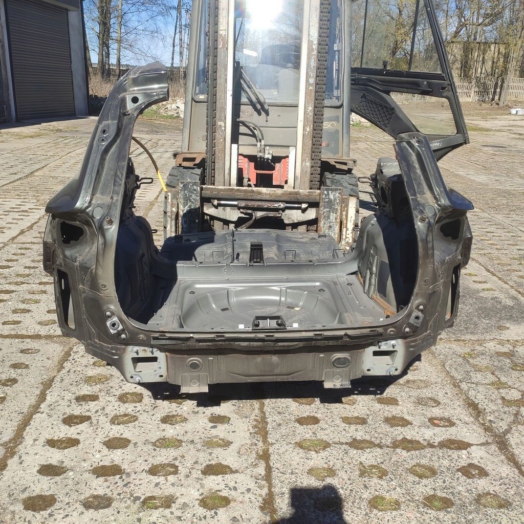 фото №1, Volvo xc40 2018 pas задний крылья задняя обрезанный