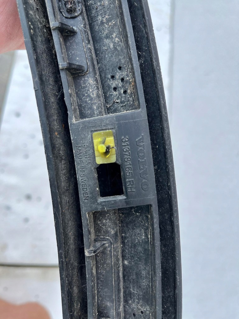 фото №6, Молдинг na крила задня правий права volvo xc90 ii 31378165