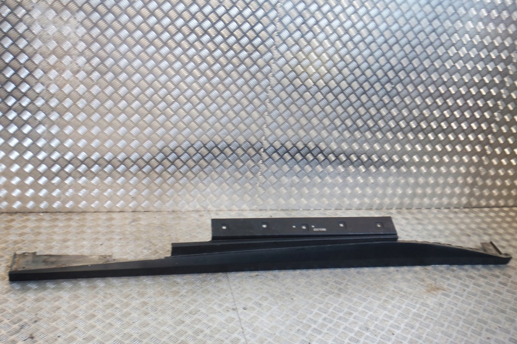 фото №1, Молдинг поріг ліва ferrari gtc4 lusso 875829 1