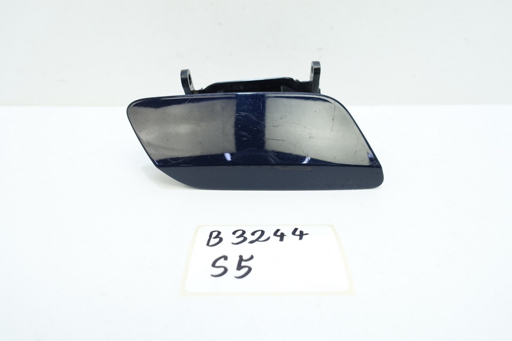 фото №1, Заглушка распылителя правая audi a6 c8 4k0807788b