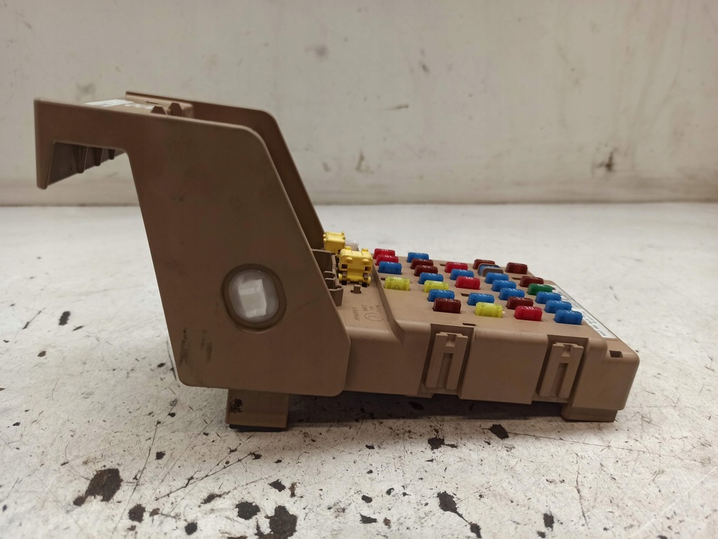 фото №9, Коробка запобіжників subaru оригінальний номер 82201fg010