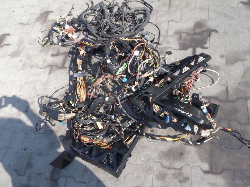 фото №1, Mercedes slk r171 электропроводка жгут автомобиля 1.8 271