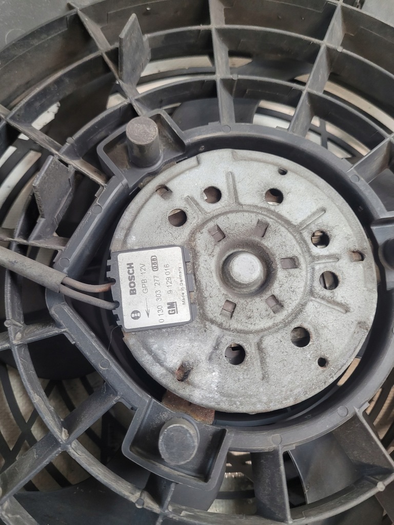 фото №9, Вентилятор радіатора оригінальний номер 24414175db opel omega b fl 00r. 2.2b