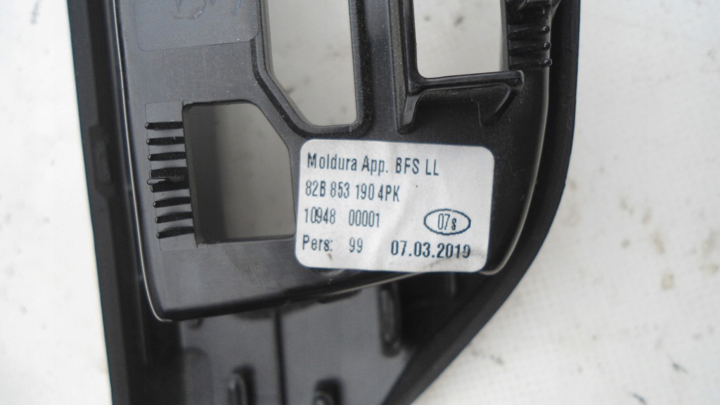 фото №6, Dekor молдинг декоративная панели audi a1 82a 82b853190