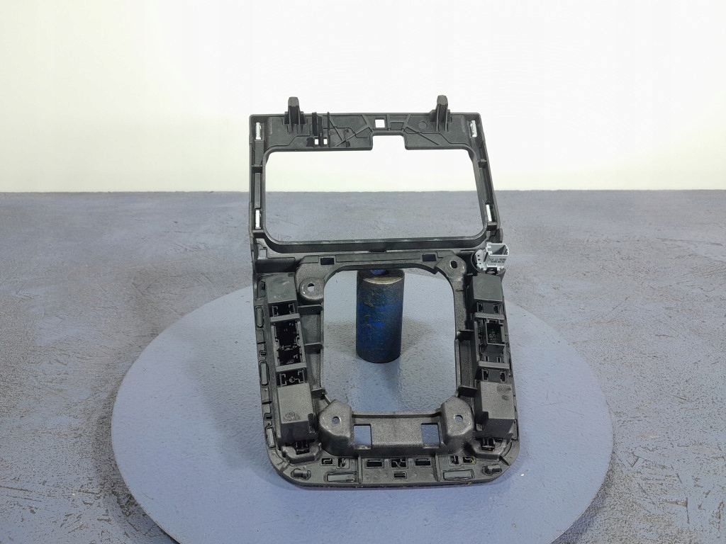 фото №3, Vw passat b8 рамка защита туннель 3g1864263ml7