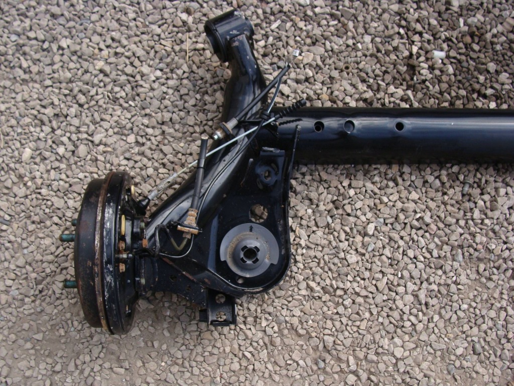 Балка вісь  задня mazda 2 de Доставка