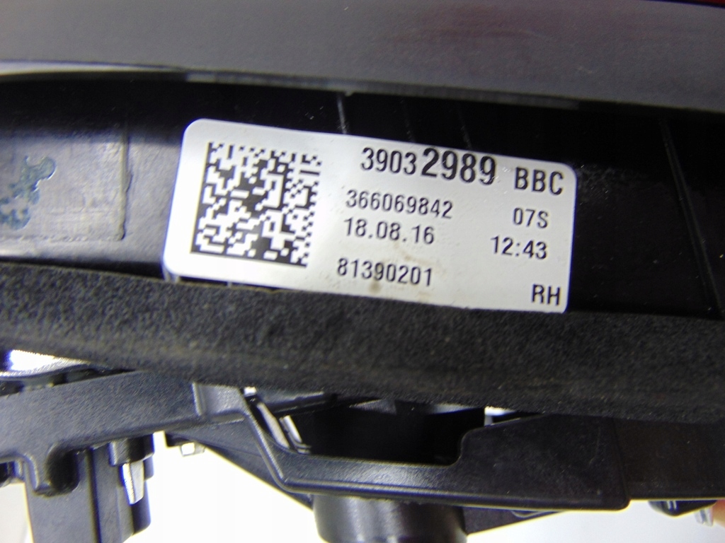 фото №9, Opel astra k v hb лампа правая левая 39032989