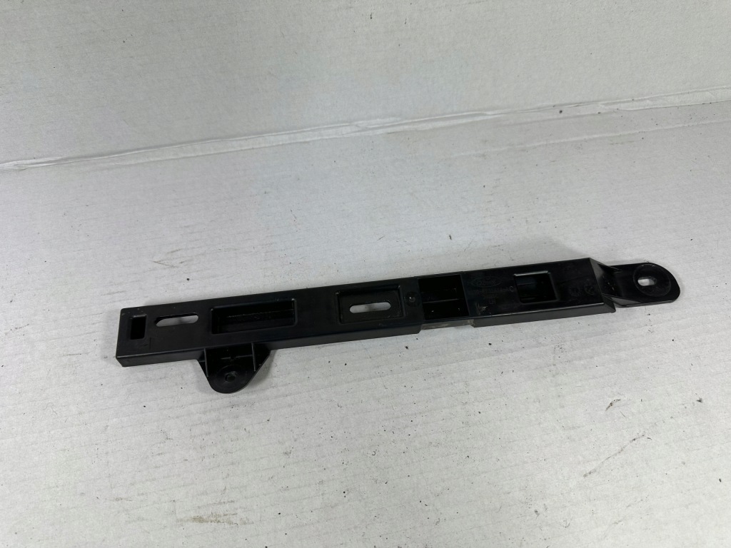 Купить Mondeo mk5 кронштейн порога  правое  ds73-f132a14-ac