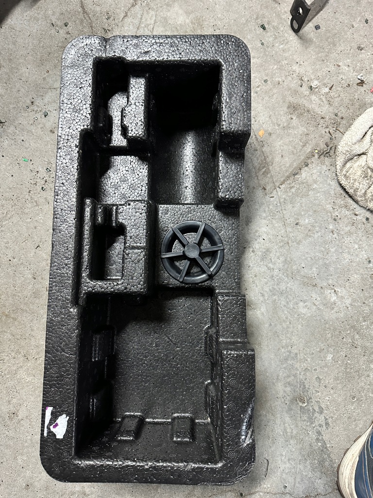 фото №1, Kia niro ii 2022- лоток пенополистирол багажника