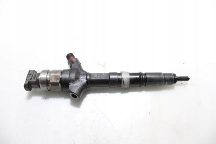 фото №1, Инжектор форсунка corolla verso e120 2.0d4d