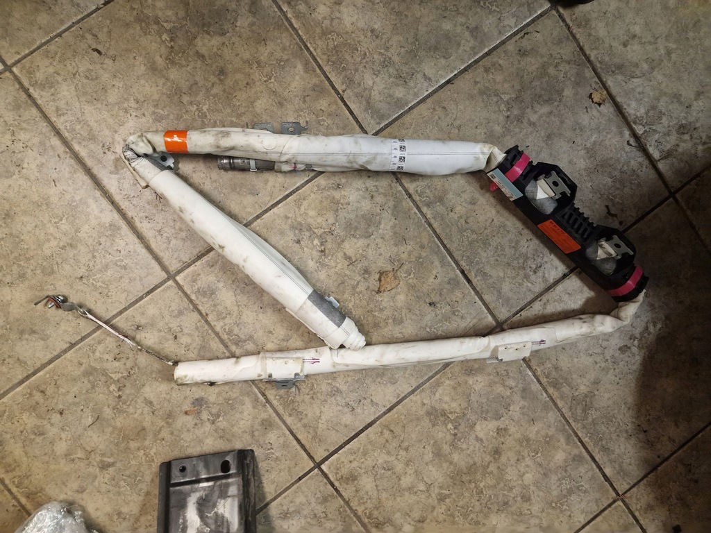 фото №1, Шторка безопасности подушка безопасности kia sportage v 5 правая 80420-r2000