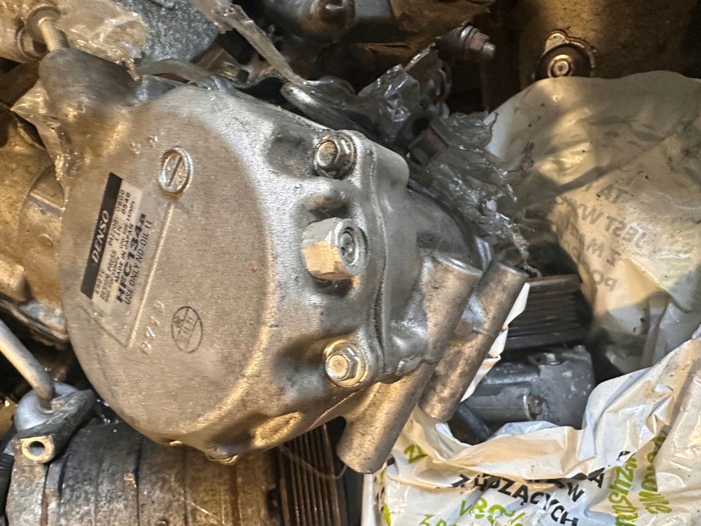 фото №1, Компрессор кондиционера 042200-0600 lexus rx450h