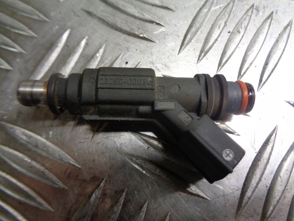 фото №1, Инжектор форсунка toyota corolla e12 2.0 23250-0d030