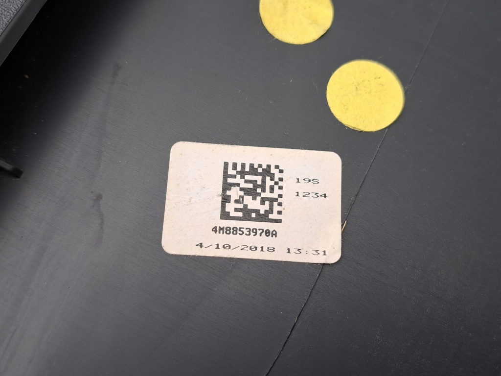 фото №11, Молдинг дверь правый задняя audi q8 4m8853970a