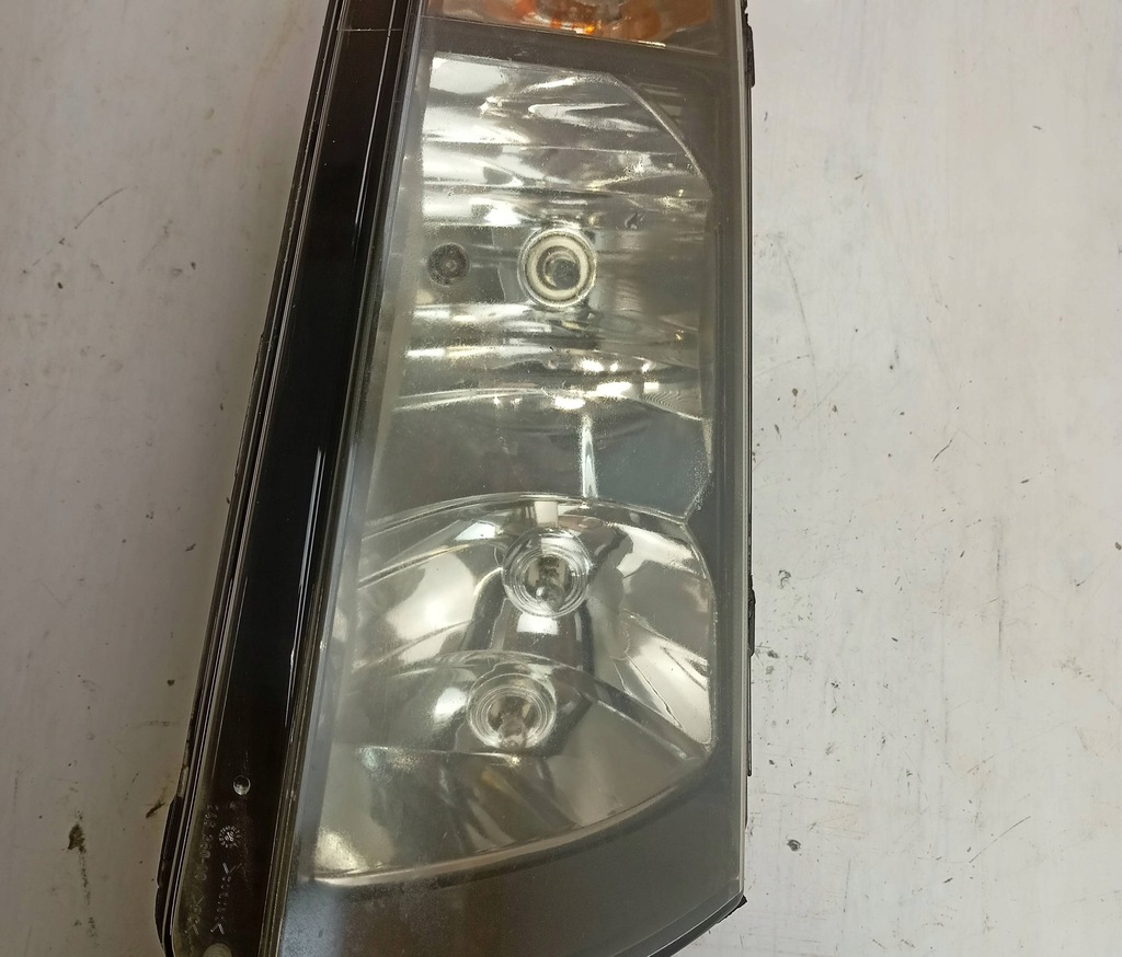 фото №7, Лампа правая передняя skoda fabia 1,9 tdi