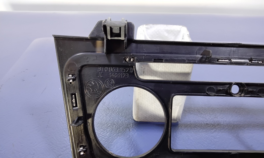 фото №7, Skoda superb ii lift рамка панель кондиционер 3t0863152d