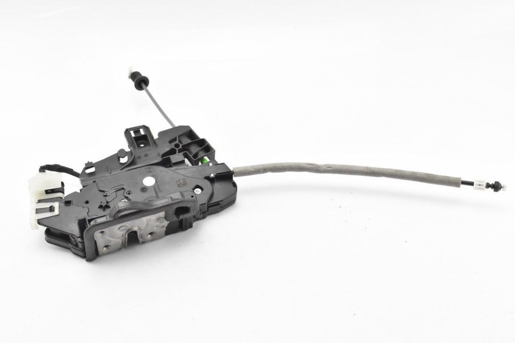 Купить Замок дверь правый задний  mercedes w118 w177 19-