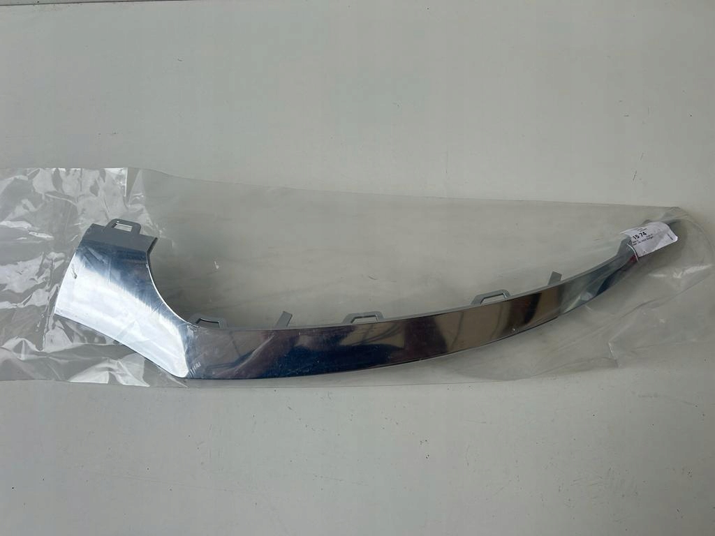 фото №1, Mercedes cls 218 молдинг бампера хром левый перед