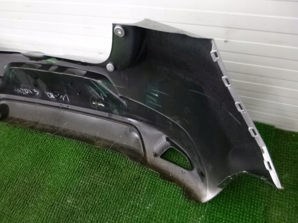 фото №7, Mazda оригинальный номер bact-50221 rok бампер pod pdc