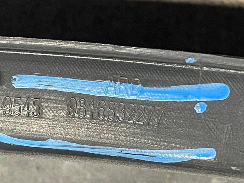 фото №6, Citroen c5 aircross молдинг крыла задняя правая 9816832277 левая 9816833677