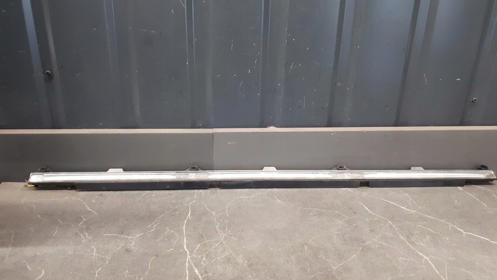 фото №1, A1669060901 порог led mercedes gls